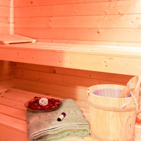 Nice Flat With Sauna Covered Terrace Garden And Tree House For Children Zandt Exterior foto